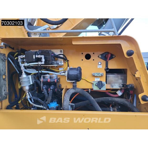 2016 Liebherr R946 LC-44237866