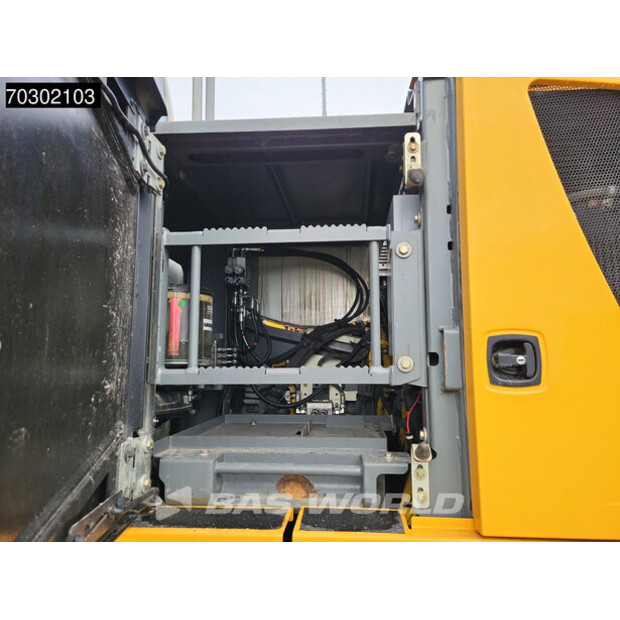 2016 Liebherr R946 LC-44237867