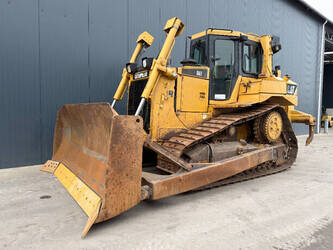 صورة ل جرارات 2008 كاتربيلر D6T XL للبيع في هولندا