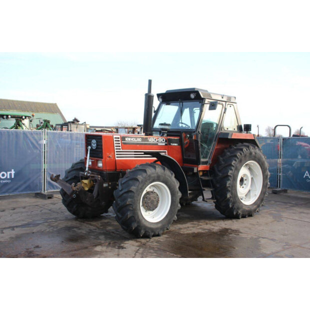 1997 نيو هولاند 180-90DT-44238210