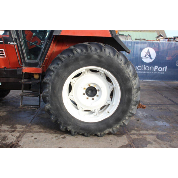 1997 نيو هولاند 180-90DT-44238220