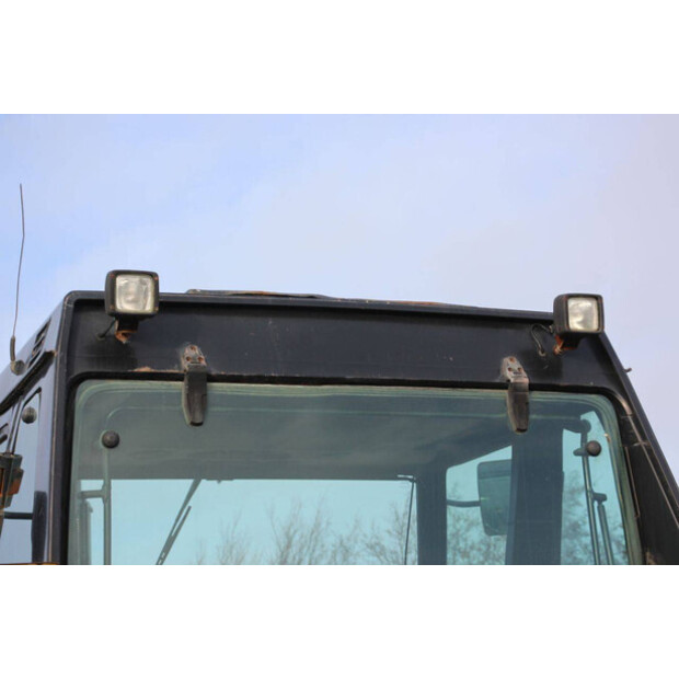 1997 نيو هولاند 180-90DT-44238225