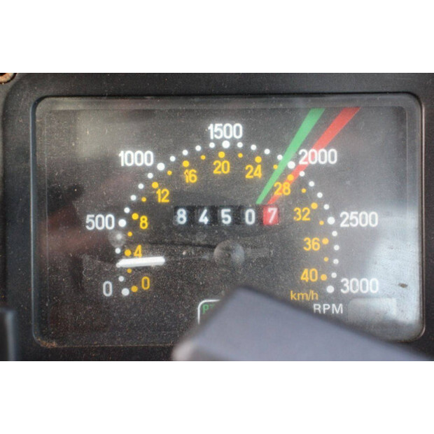 1997 نيو هولاند 180-90DT-44238238