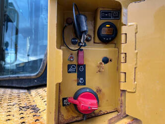 2019-caterpillar-d8t-1393552-44238649