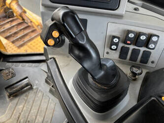 2019-caterpillar-d8t-1393552-44238659