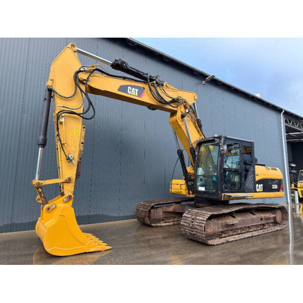 2010 Caterpillar 323DL-44238986