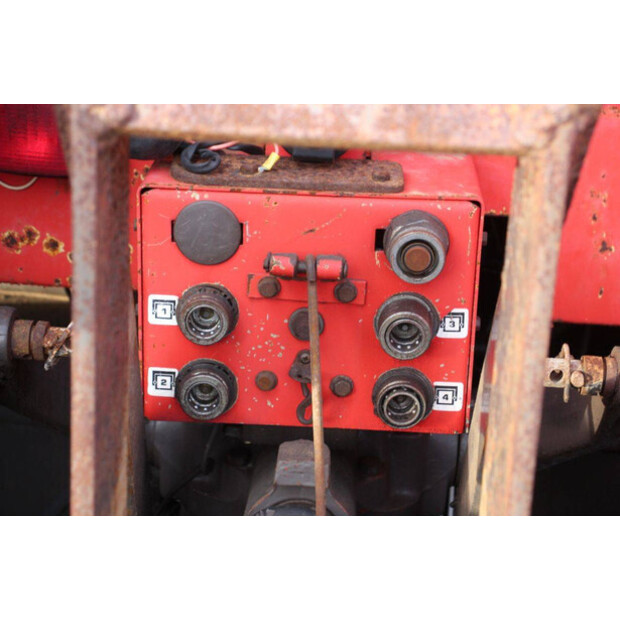 1984 Massey Ferguson 698-44239019