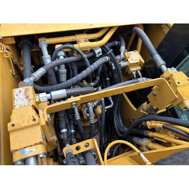 2010 Caterpillar 323DL-44239027