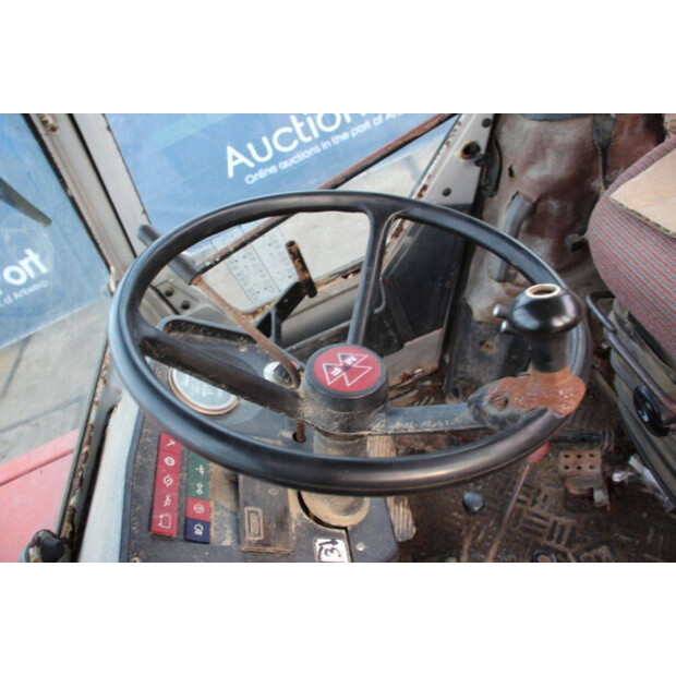 1984 Massey Ferguson 698-44239042