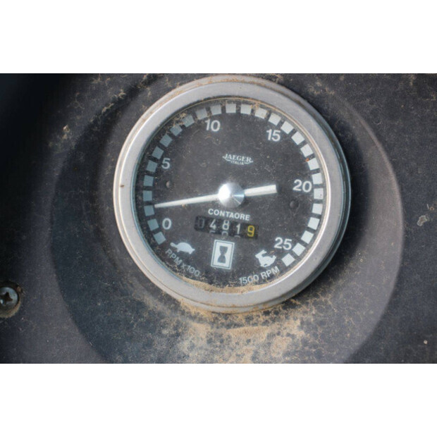 1984 Massey Ferguson 698-44239046