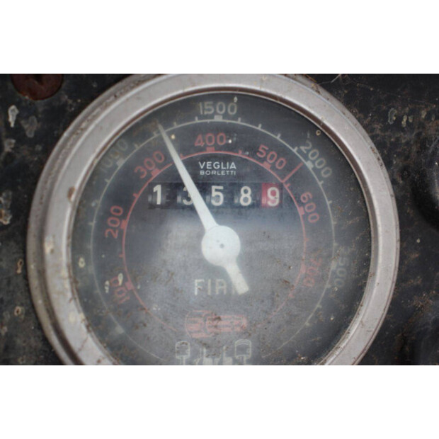 1974 Fiat 480-44239204