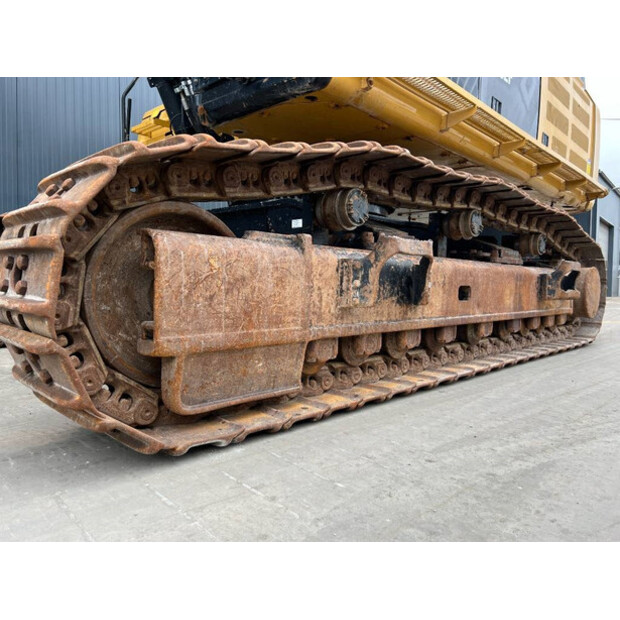 2020 كاتربيلر 352F-44239608