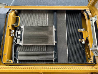 2020-caterpillar-352f-1393578-44239618