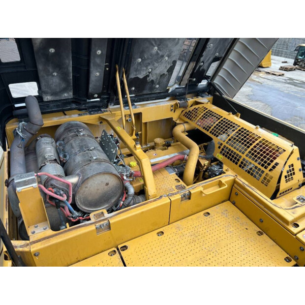 2020 كاتربيلر 352F-44239631