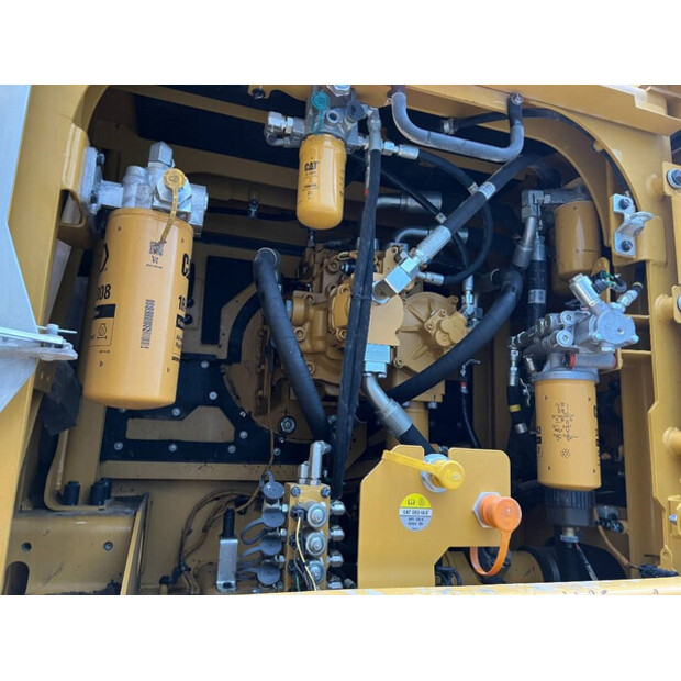 2020 كاتربيلر 352F-44239637