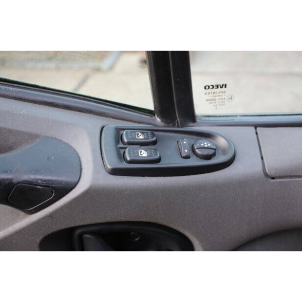 2000 VELDHUIZEN P31-2D-44239725