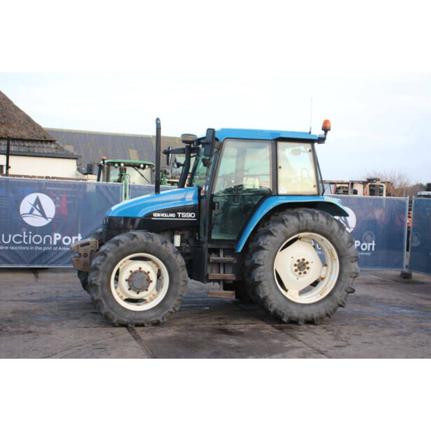 1999 New Holland TS90-44239852