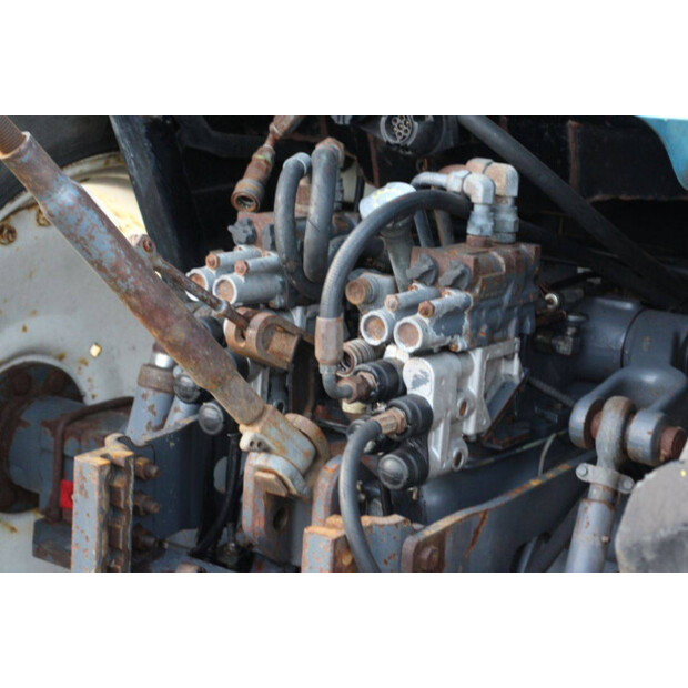 1999 New Holland TS90-44239889