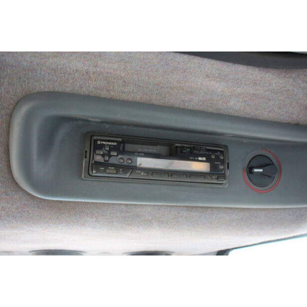 1999 New Holland TS90-44239905