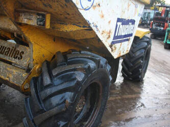 2011-thwaites-6-tonne-44240412