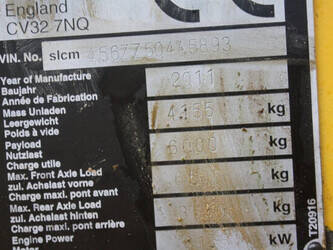 2011-thwaites-6-tonne-44240413