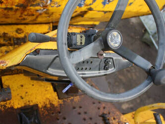 2011-thwaites-6-tonne-44240417