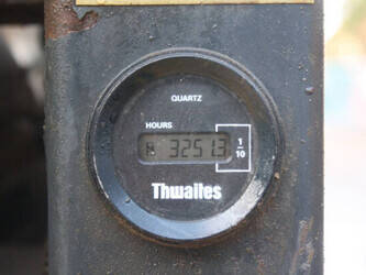 2011-thwaites-6-tonne-44240421