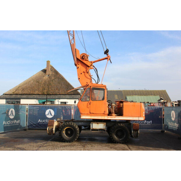 ليبهير A921-44240438