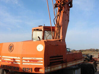 liebherr-a921-1393598-44240444