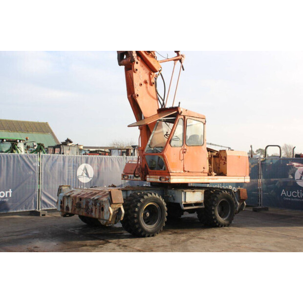 ليبهير A921-44240450