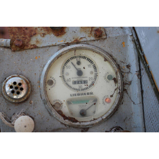 ليبهير A921-44240480