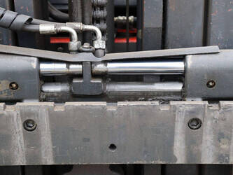 2008-linde-e30-03-44240525