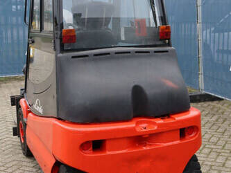 2008-linde-e30-03-44240532