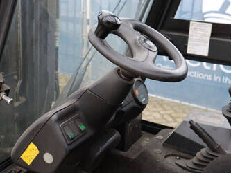 2008-linde-e30-03-44240541