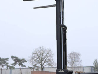 2008-linde-e30-03-44240555