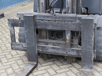 2004-still-r60-45-44240606