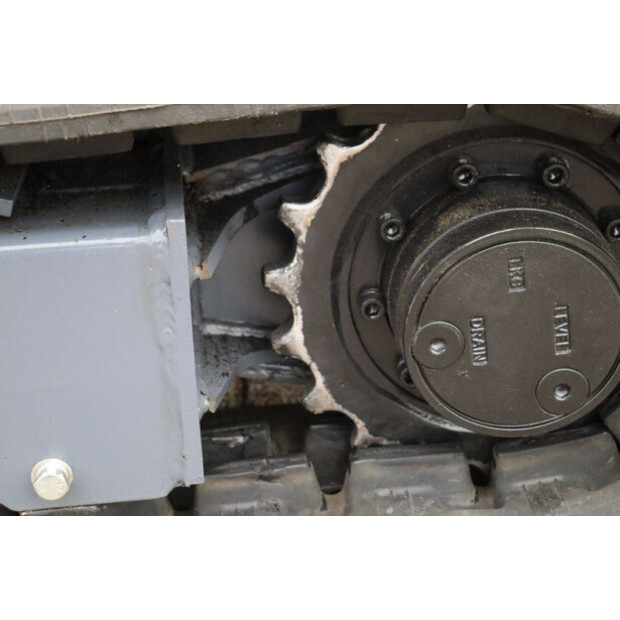 2020 Eurotrac HE18-44240849