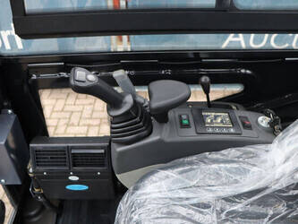 2020-eurotrac-he18-44240859