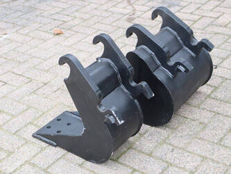 2020-eurotrac-he18-44240879