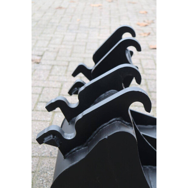 2020 Eurotrac HE18-44240883