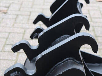 2020-eurotrac-he18-44240883