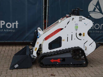 صورة ل شيولات مجنزرة 2025 ماك برو MP-S300