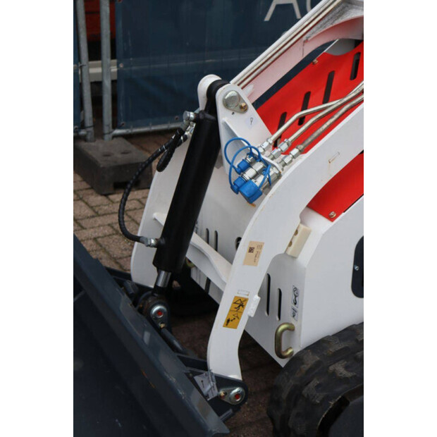 2025 ماك برو MP-S300-44241096