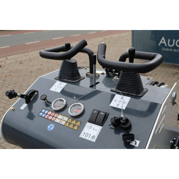 2025 ماك برو MP-S300-44241107