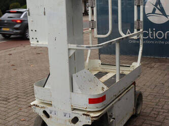 2014-jlg-1230es-1393614-44241208