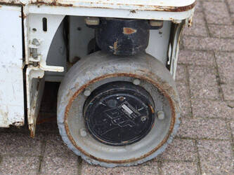 2014-jlg-1230es-1393614-44241213