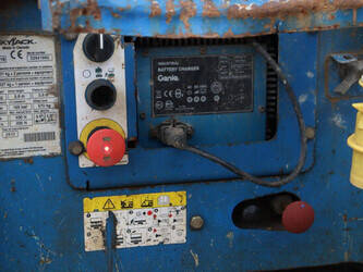 2012-skyjack-sjiii-3219-1393619-44241435