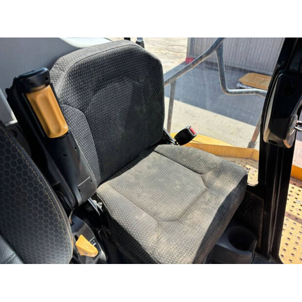 2018 Caterpillar 745-44241479