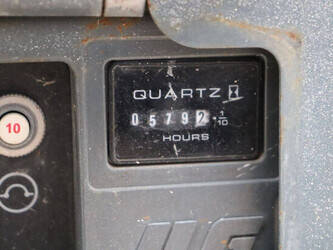 2014-jlg-1230es-1393621-44241503