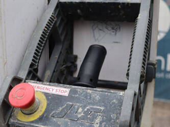 2014-jlg-1230es-1393621-44241510